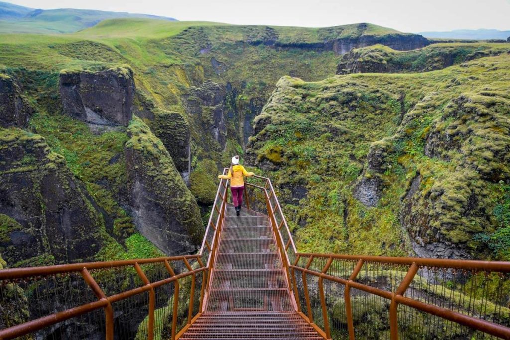 Fjaðrárgljúfur峡谷观点