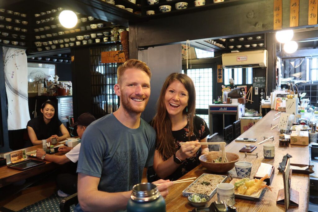 在日本吃的食物:两只流浪的比目鱼华体会吧