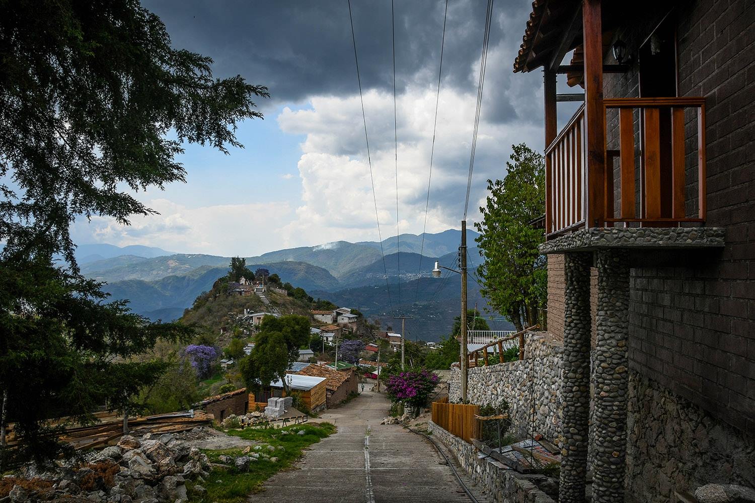 在瓦哈卡州的北山村庄徒步旅行