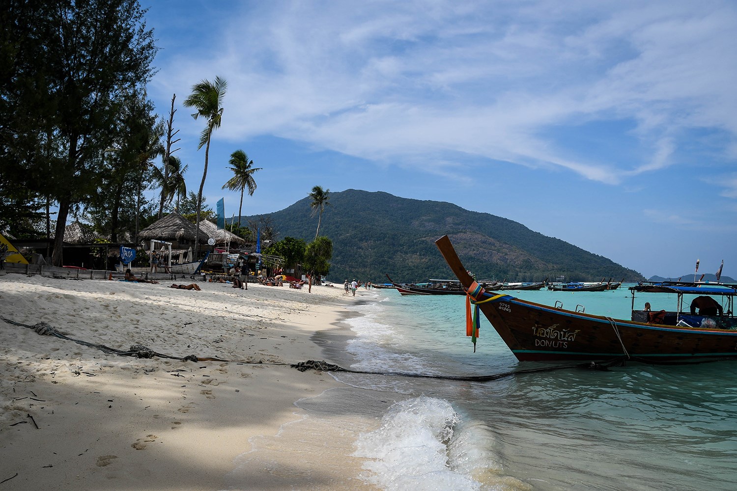 在Koh Lipe泰国岛日出海滩长尾船要做的事情