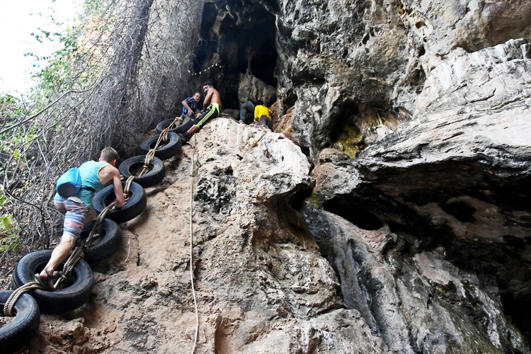 在兰塔岛可以做的事情:洞穴探险和独木舟之旅