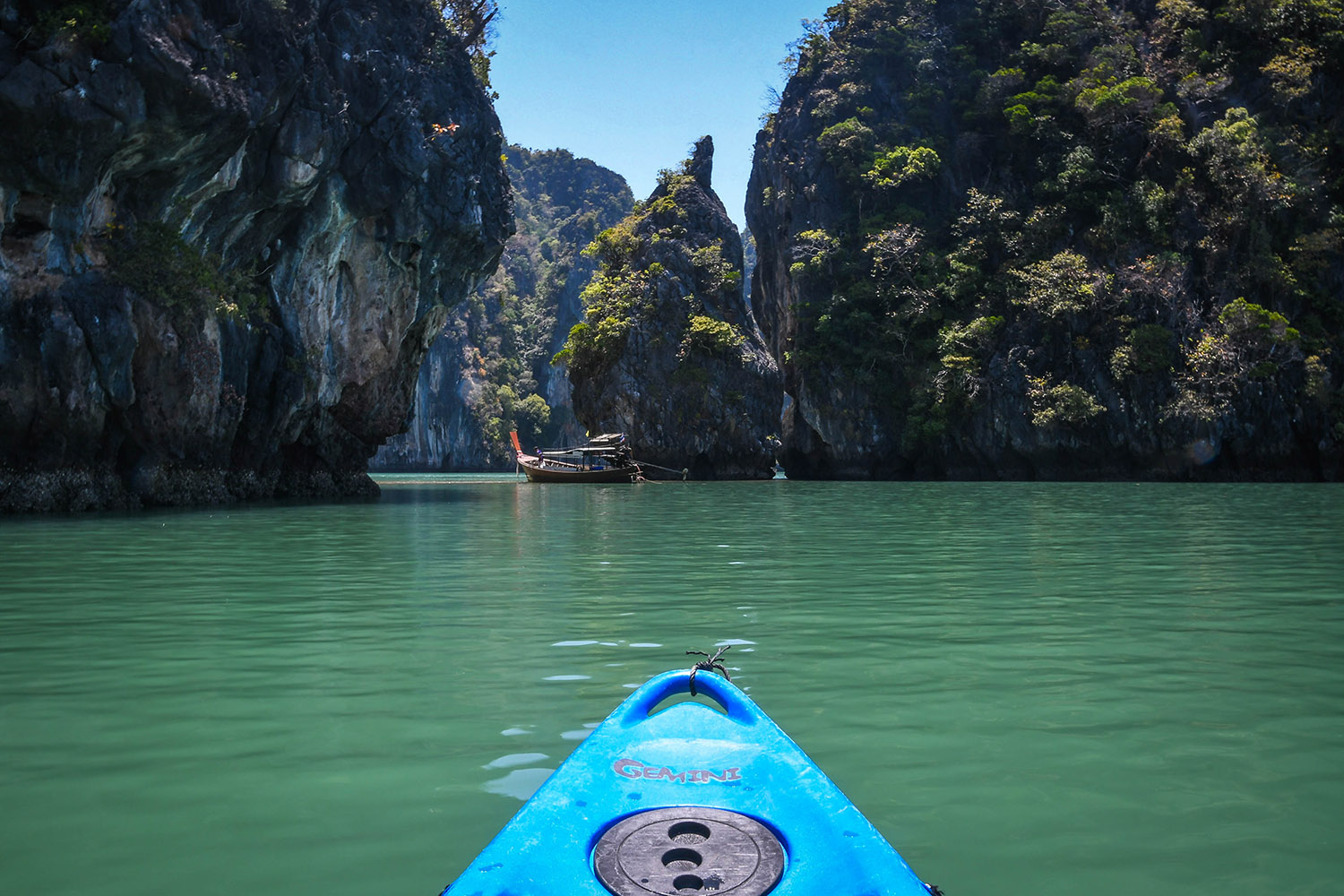 在泰国兰大岛可以做的事情海上皮划艇