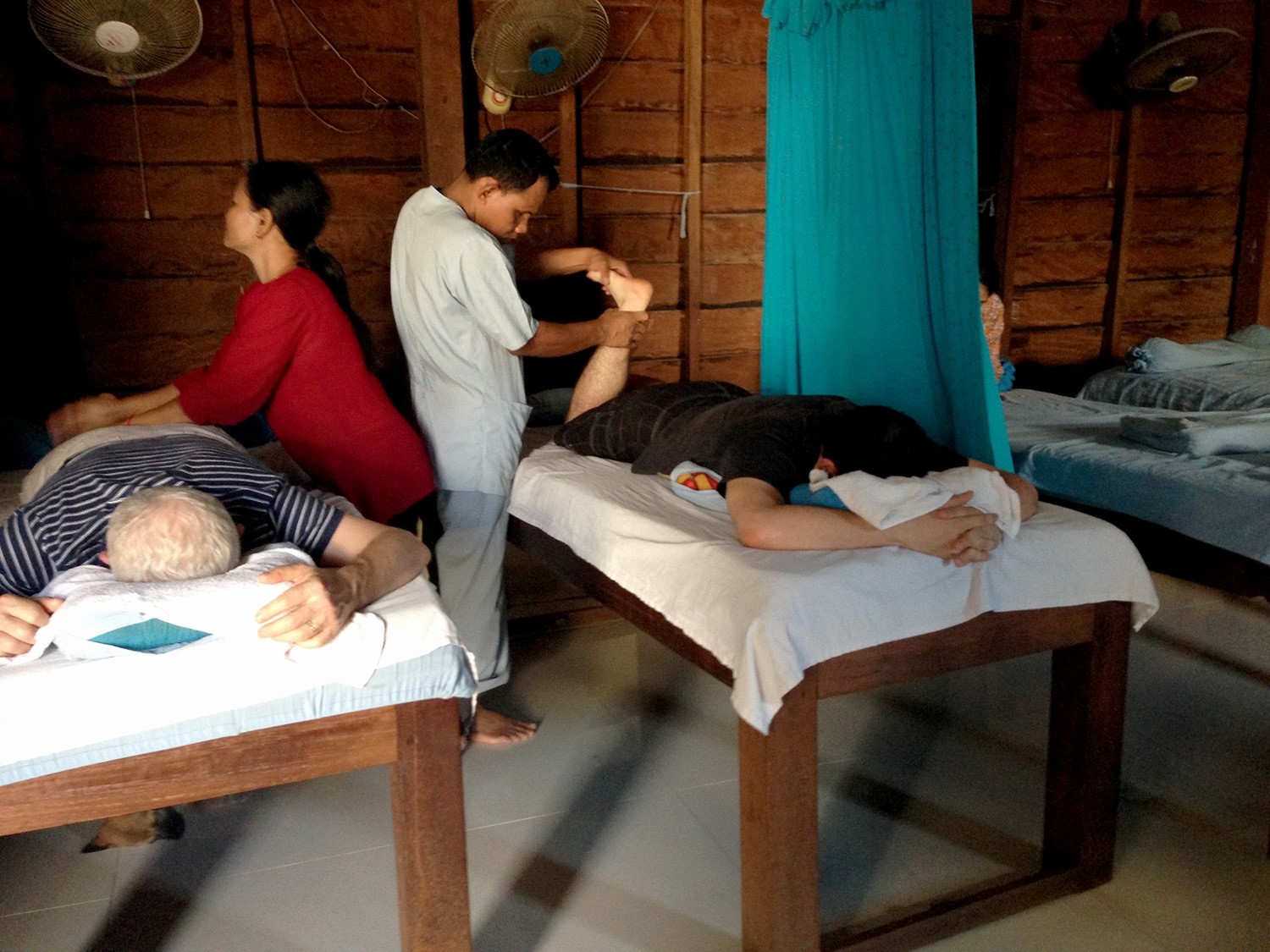 柬埔寨两周行程盲人按摩