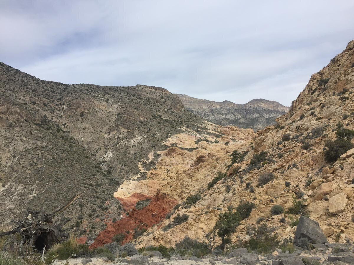 红岩峡谷远足