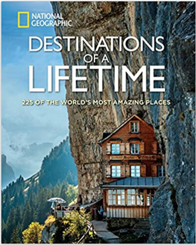 《国家地理》为旅行者华体会最新登录网站提供的书籍《一生的目的地华体会官方赞助曼联》