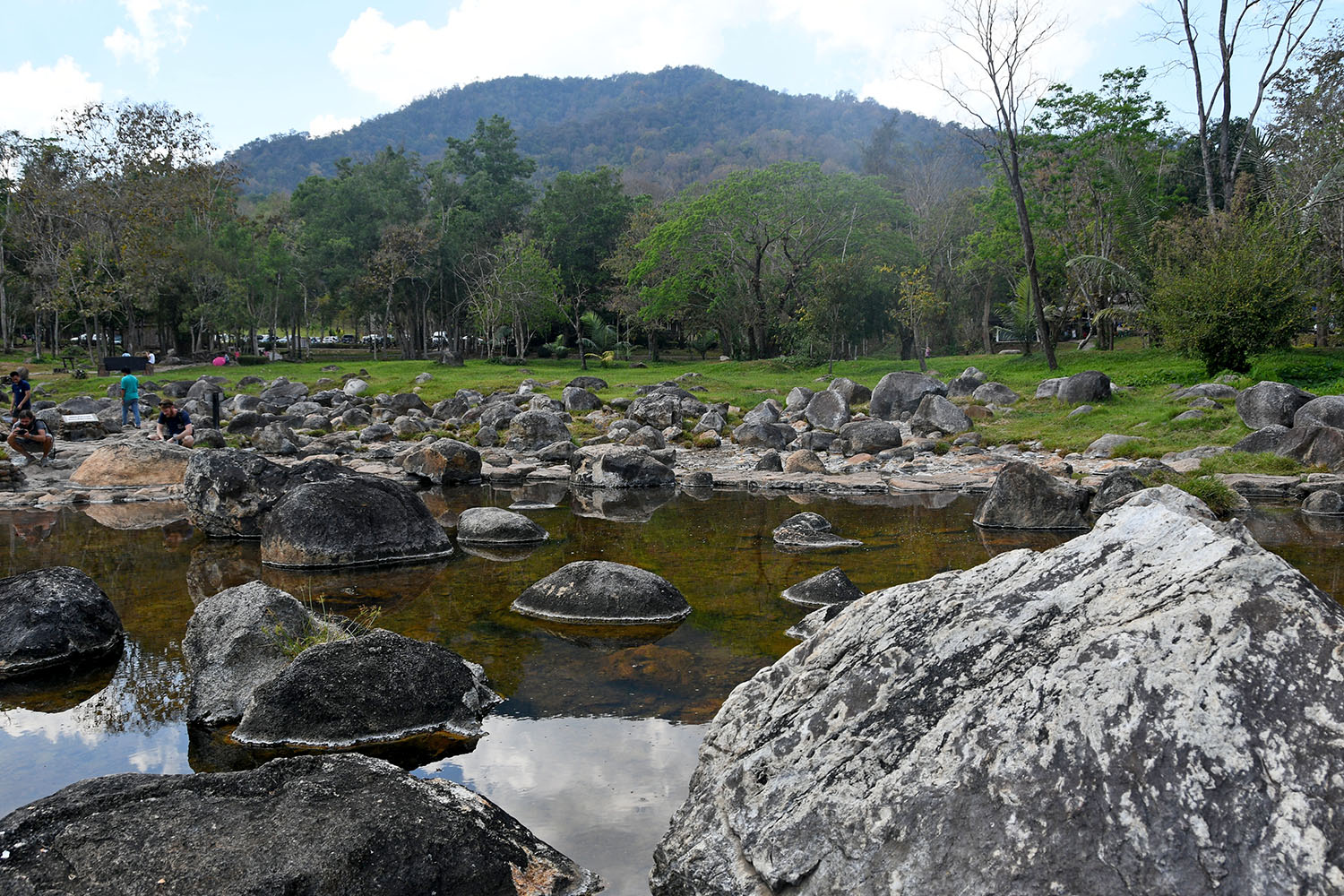 蔡山温泉公园从泰国清迈出发的偏僻路线一日游