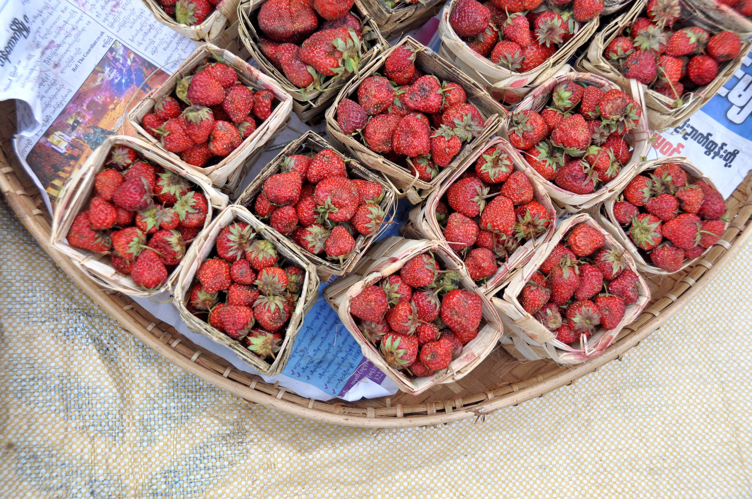 缅甸市场草莓