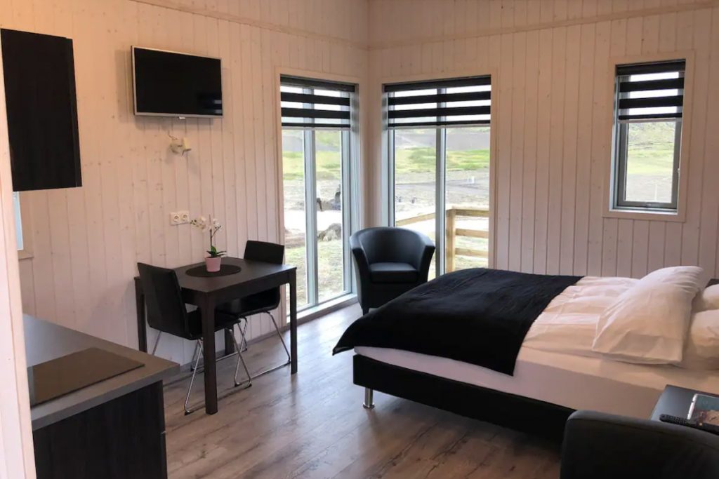 冰岛的airbnb提供下午小屋