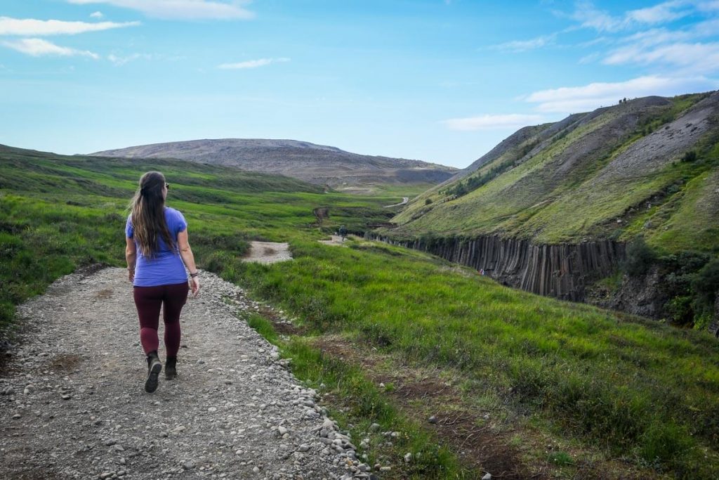 冰岛的stu - lagil峡谷徒步旅行