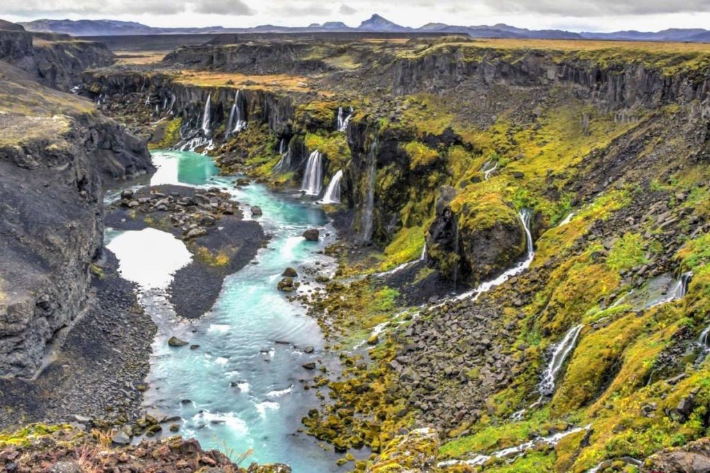 冰岛的Sigoldugljufur瀑布