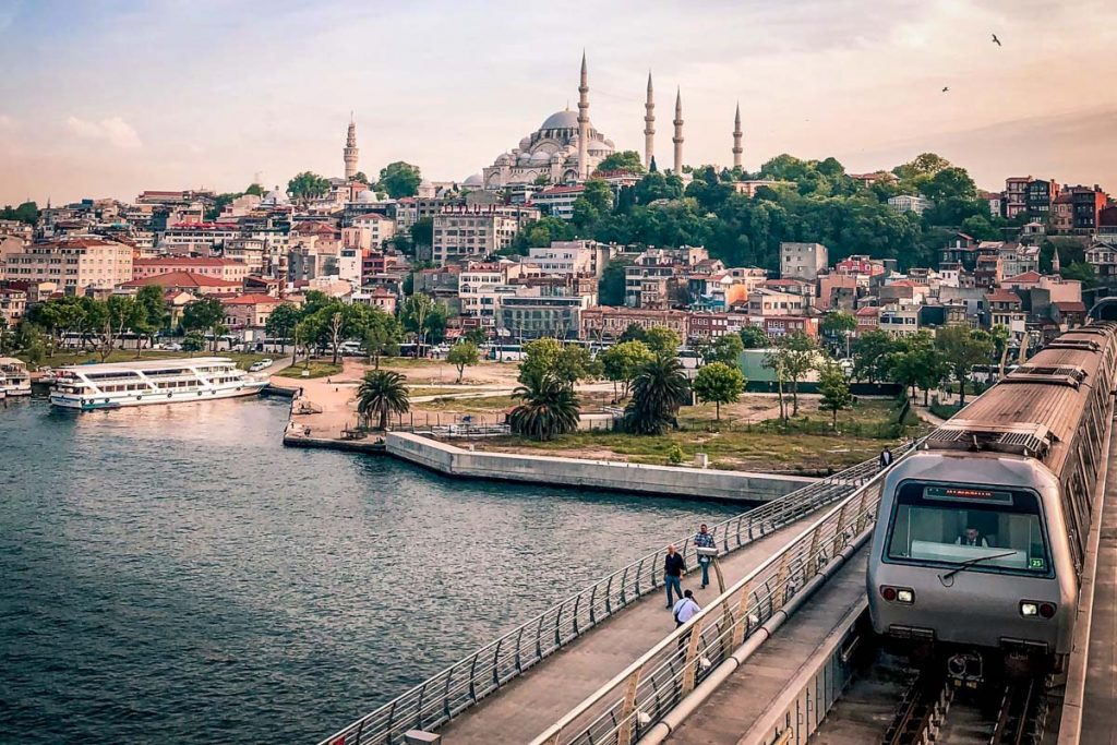 伊斯坦布尔的地铁