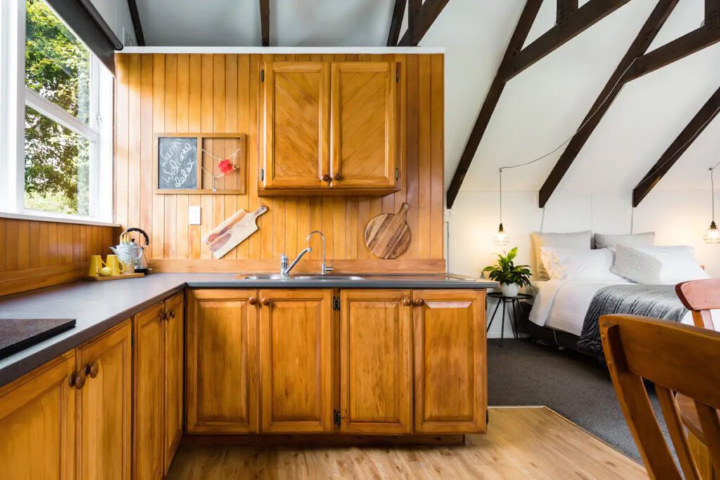 奥克兰| Muriwai Homestead Cottage的Airbnbs