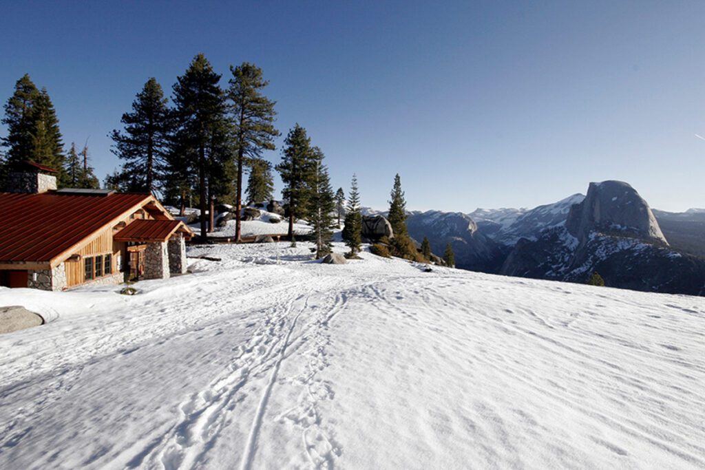 冰川点滑雪小屋约塞米蒂国家公园