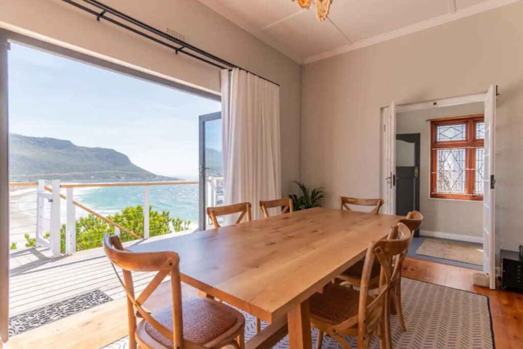 开普敦| Fish Hoek Ocean View Oasis的Airbnbs