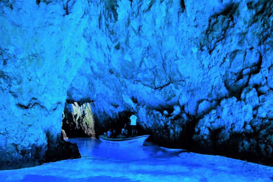 蓝色洞穴vs克罗地亚
