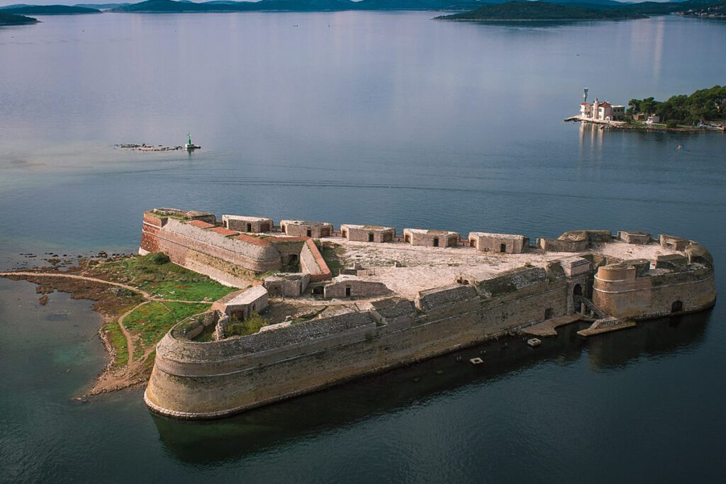 克罗地亚的圣尼古拉斯堡垒