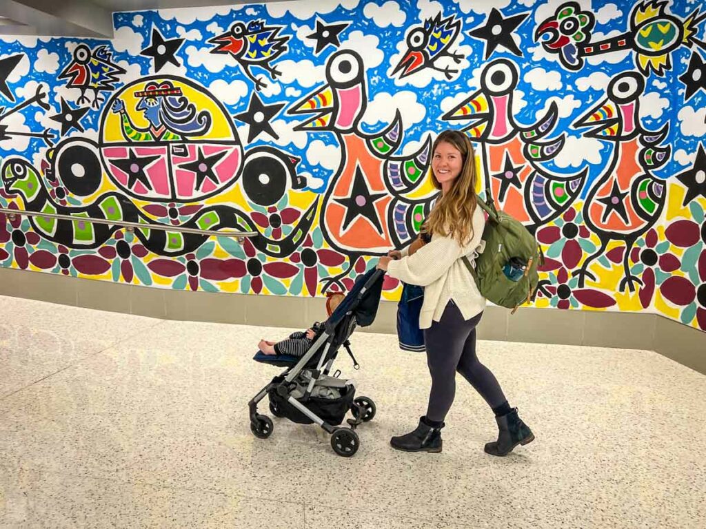 带着婴儿飞行提示机场婴儿车