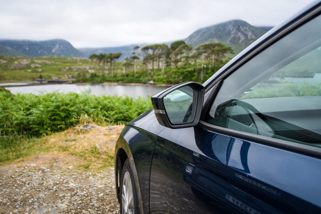 renting car in Ireland