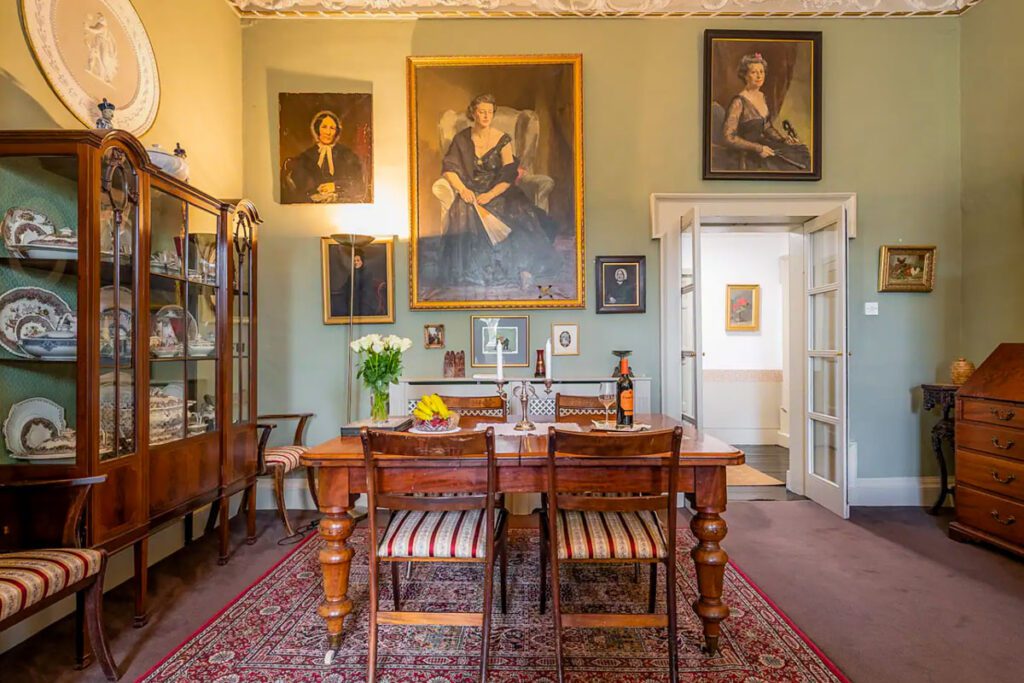 Historic Irish Georgian House Dublin Ireland (Airbnb)